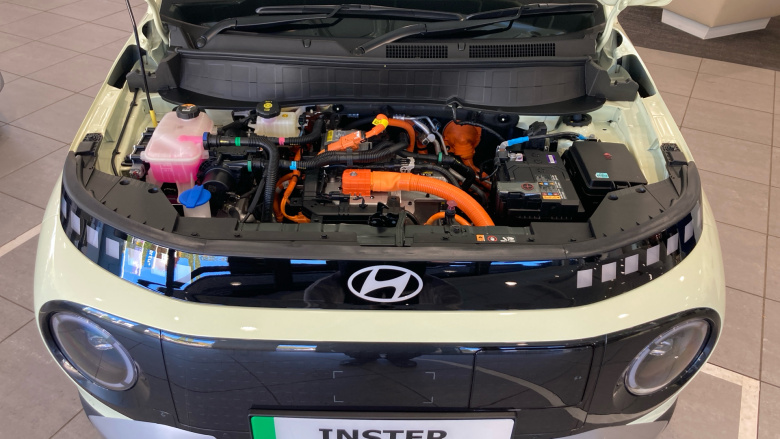 Hyundai INSTER 85kW 02 49kWh 5dr Auto Electric Hatchback